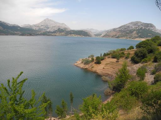 Embalse_Porma_4.jpg